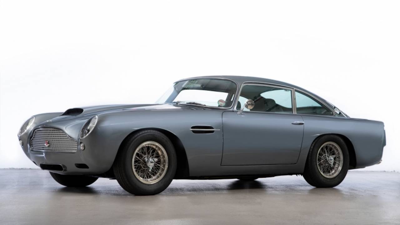 Aston Martin DB4